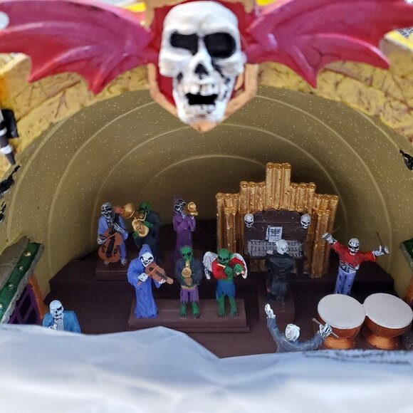 NIB Lemax Halloween Village Symphony of Screams - Picture 14 of 15